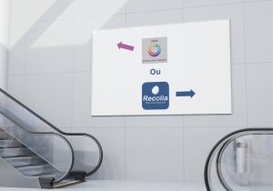 Affiche murale illustrant le choix stratégique entre un CRM de gestion des impayés et l’externalisation auprès de Recolia Recouvrement.